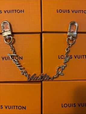 Louis Vuitton Silver Script Logo Chain Key Holder